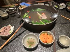 -三出山火锅(南京万象天地店)