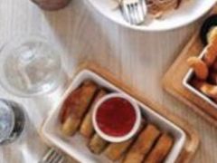 油炸春卷-Dog in Town Ekkamai