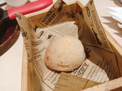 霸王酥皮叉烧包-避风塘(宝山万达店)