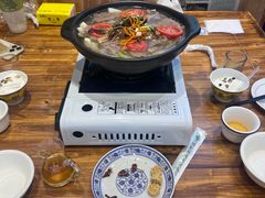 -乡土特色.冷锅鱼.牦牛肉汤锅