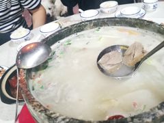 -墨脱石锅椰子鸡•香草鸭•东山羊(大东海店)