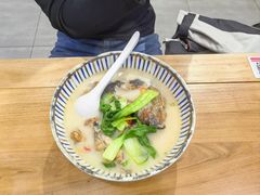 -鲜越鲜鱼粉(财富购物中心店)