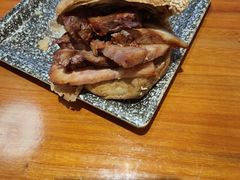 -老天桥酱肉烧饼夹肘子(天桥店)