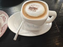 卡布奇诺-莫多多餐厅