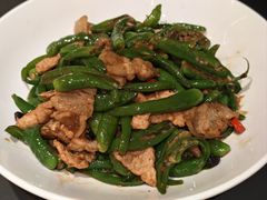 爱马仕辣椒炒肉-汉水谣·江景餐厅(江滩店)