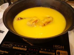 -鲜入围煮花胶鸡海鲜火锅