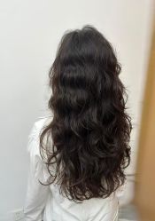-十六番发型师事务所