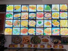 -华龙特色大骨鸡农家菜馆