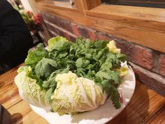 -霄汉牛三鲜湖北砂锅菜(万松园2店)