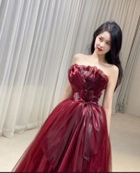 -不晚国际婚纱礼服