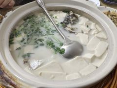 -天乐农家鱼头王(天目湖店)