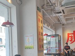 -冯校长老火锅(中联广场店)