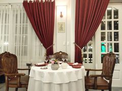 -La Villa French Restaurant