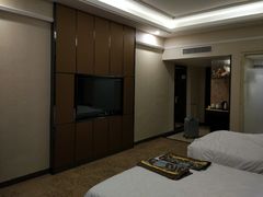 -华海酒店(茂名高铁站店)