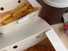 -必胜客(尹山湖歌林公园店)
