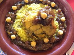 Sweet Couscous with Chicken-Restaurante Palacio Andaluz Teteria Almona