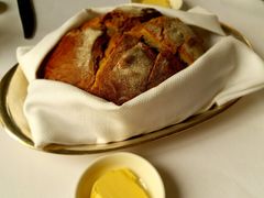 餐前面包-上海和平饭店-华懋阁 The Cathay Room