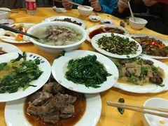 -荣生萝卜汤饭店