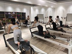 点击看大图 -静待花开瑜伽尊巴会馆