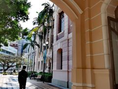 -香港大学
