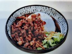 -灵芝妹子海鲜米线(劳动公园店)