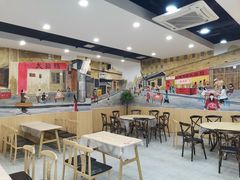 大堂-江城燕子大排档(江汉路步行街店)