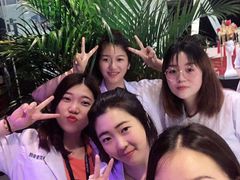 -粤港芭莎美容美发化妆学校