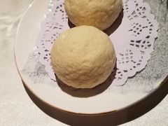 脆皮流沙包-皇朝会.经典传统粤菜(外滩店)