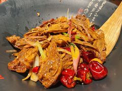 -风光老灶麻辣香锅(大成路翠微百货店)