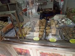 面包甜点陈列柜-杜称奇小吃店(西湖道店)