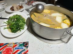 -肥仔文澳门猪骨煲(南京西路店)