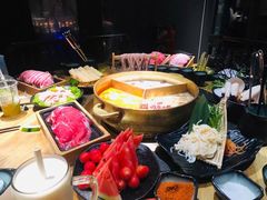 -湊湊火锅·茶憩(上海合生汇店)