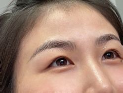 -一个差评成就的纹眉店