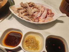 -洪氏嗨捞·广东猪肚鸡·椰子鸡火锅(西咸万象城店)