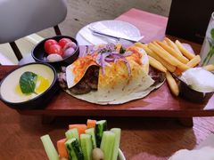 -ELI FALAFEL Lebanese&Mediterranean黎巴嫩美食(富城路店)