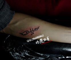 -暗夜tattoo纹身工作室