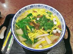 -火烧房子菊花米线(兴盛路店)