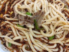-胥佳烧鸡公牛肉面馆
