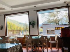 靠窗位-天天向上素食餐厅(五台山店)