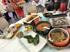-刘姐啤酒鱼民族演艺餐厅(西街总店)