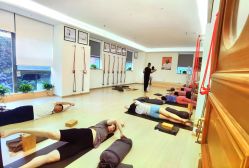 -成都阿难陀艾扬格瑜伽中心