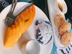 炸虾饼配泰国梅子酱-帕蓝·暹罗料理(大学路店)