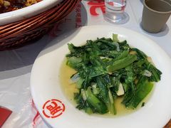 -肥肥虾庄·金牌油焖大虾(汉口城市广场店)