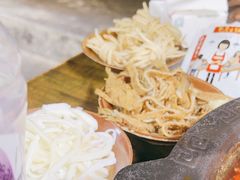 -黄潇洒老火锅(九眼桥宏济巷店)