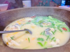 -咕嘟草帽鱼·牛奶一样的鲜鱼汤(包河万达广场创始店)