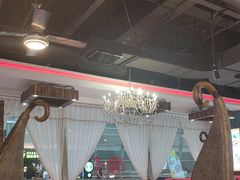 -四海一家自助餐(益田假日广场店)