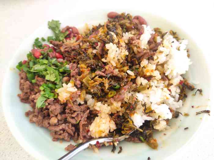 赛家记61酸菜红豆饭(高新店"公司同事推荐叫的外卖,才知道最近开