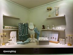 实物图-LADY FAFA(巨鹿路陕西南路路口店)