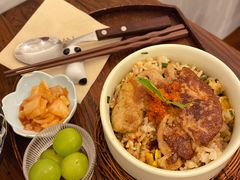 鹅肝盖浇饭-小银家日式简餐(中信丹阳花园店)