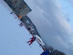 -亚布力新体委滑雪场